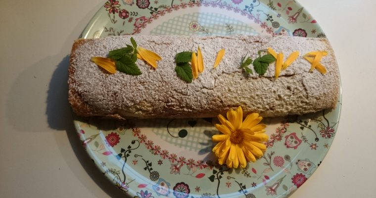Rouladen mit Fruchtbeeren